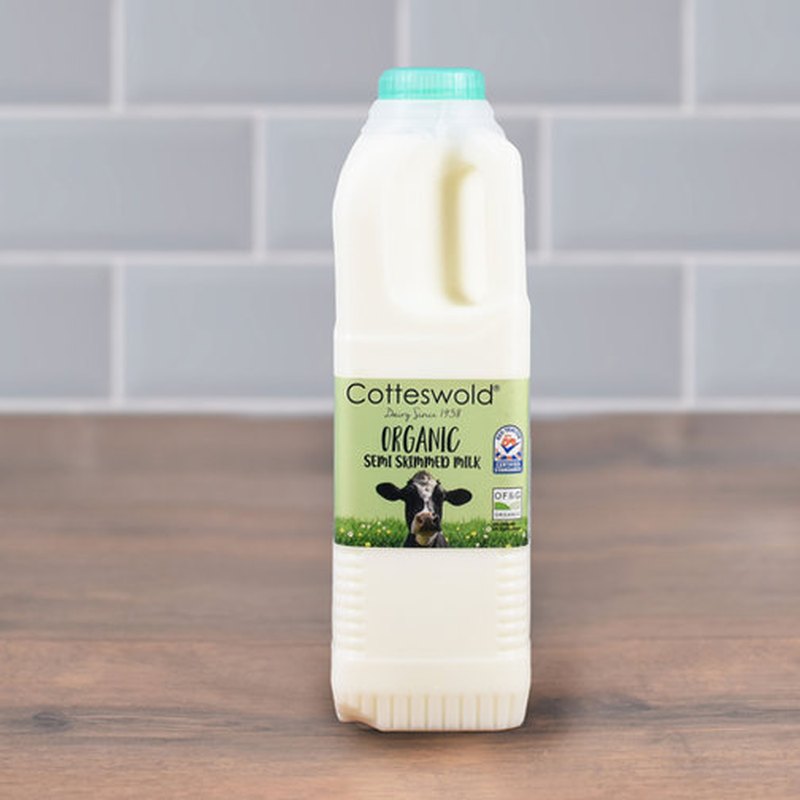 Cotteswold Dairy organic semi-skimmed milk, 1 litre bottle