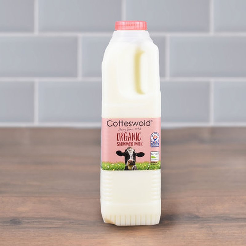 Cotteswold Dairy organic skimmed milk, 1 litre bottle