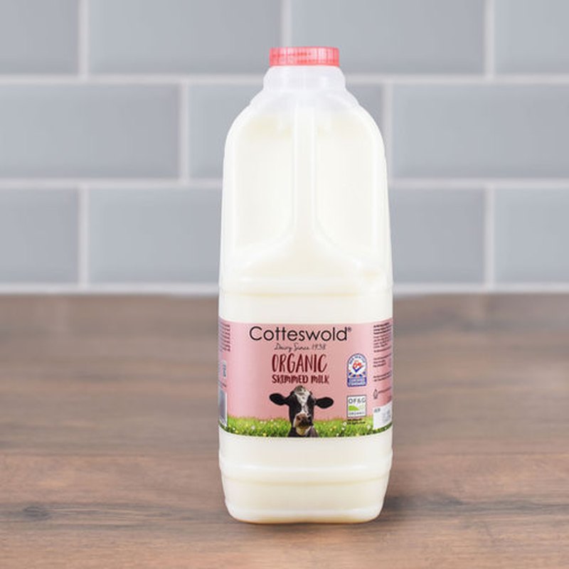 Cotteswold organic skimmed milk, 2-litre poly